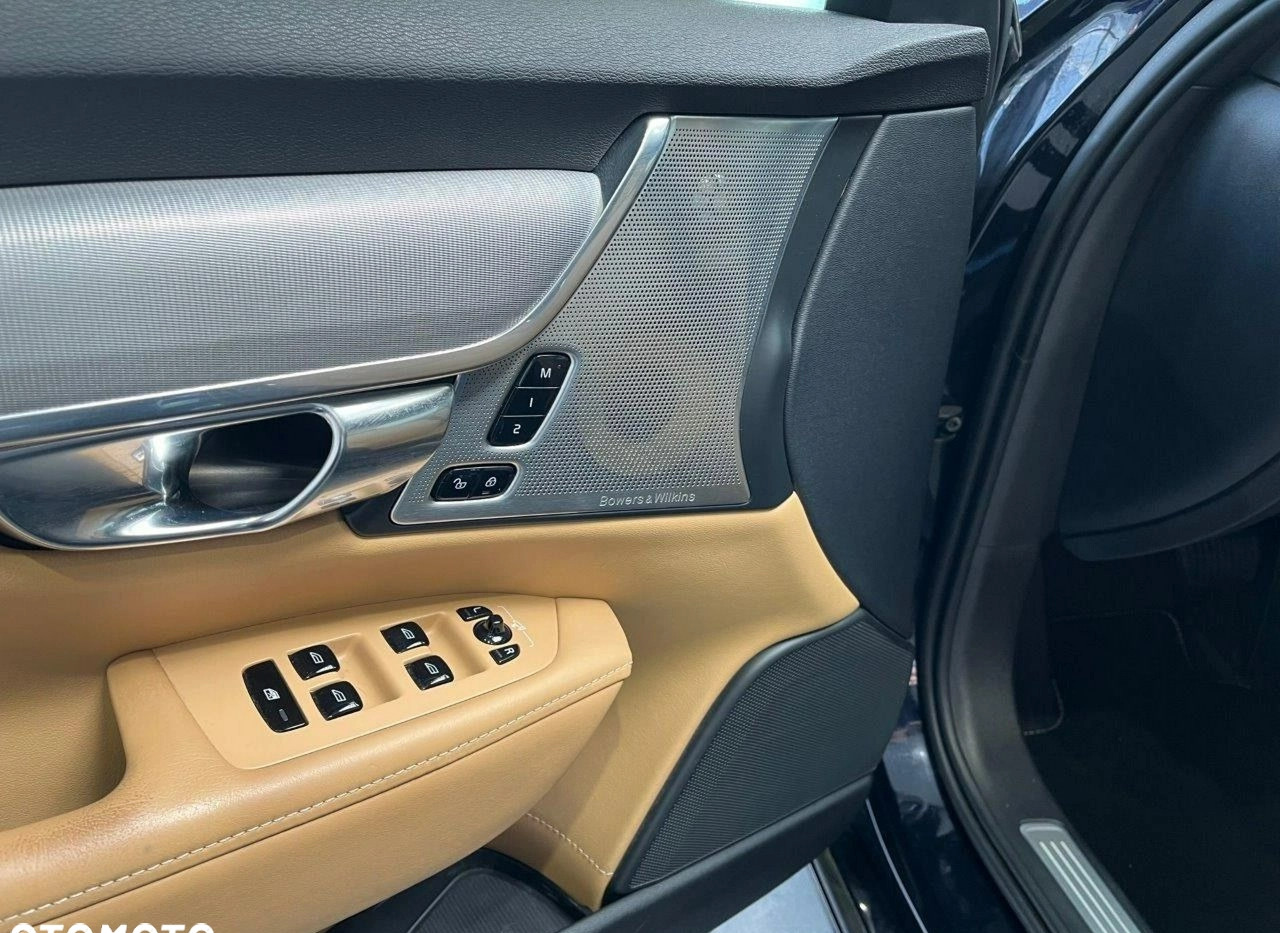 Volvo V90 cena 116900 przebieg: 106000, rok produkcji 2016 z Stronie Śląskie małe 466